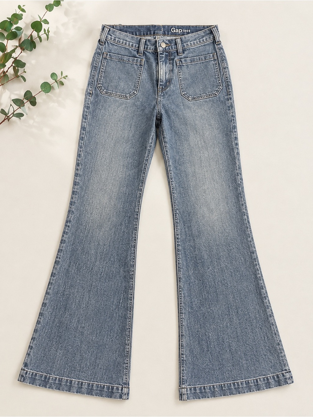 GAP 1969 Women’s Flare Jeans Size 8 Short Y2K Medium Wash Stretch Denim 70s
